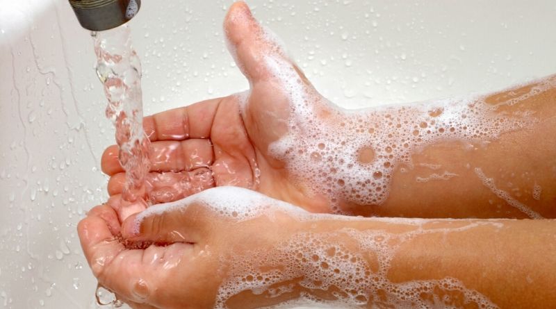 How to quickly wash kids’ hands