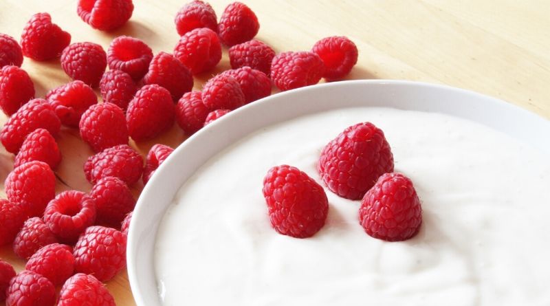 Consider jogurt as an immune-boosting snack for kids.